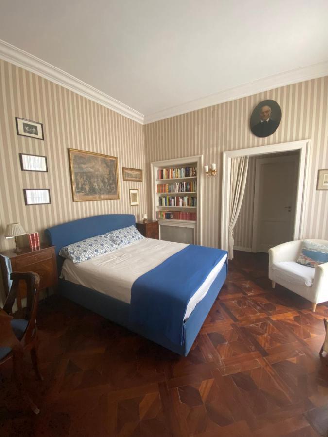 Royal In San Domenico Maggiore Appartement Napels