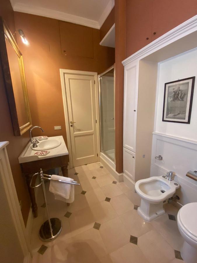 Appartement Royal In San Domenico Maggiore *