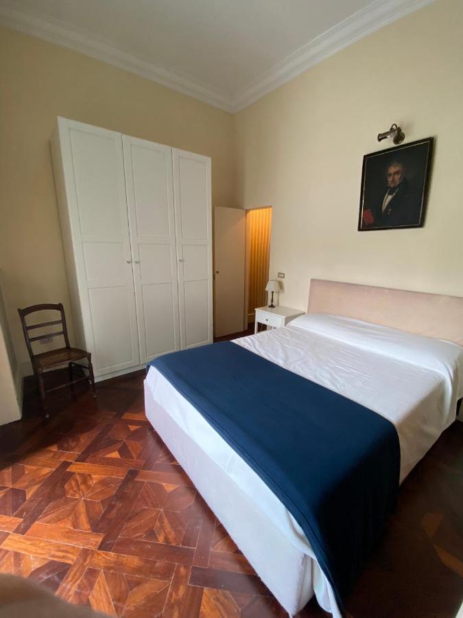 Royal In San Domenico Maggiore Napels